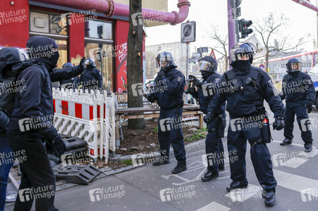 Räumung der Kiezkneipe 'Meuterei' in Berlin