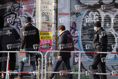 Räumung der Kiezkneipe 'Meuterei' in Berlin