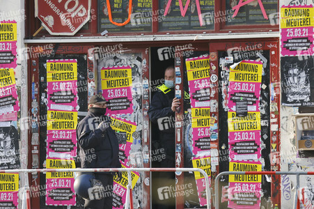 Räumung der Kiezkneipe 'Meuterei' in Berlin