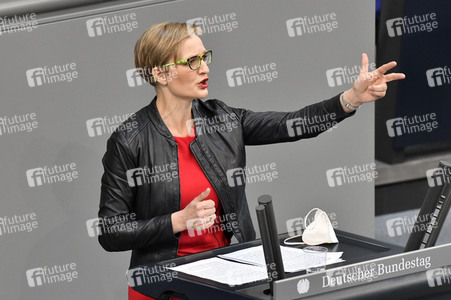 218. Sitzung des Deutschen Bundestages in Berlin