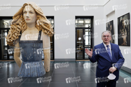 Übergabe des Tätigkeitsberichts zum Datenschutz in Berlin