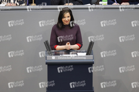 218. Sitzung des Deutschen Bundestages in Berlin