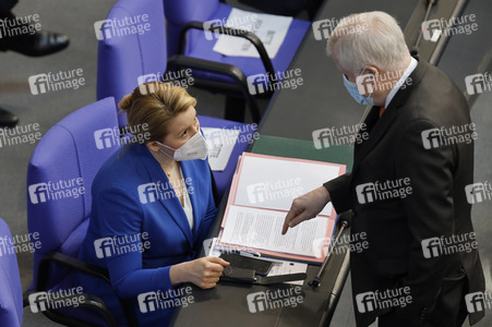 218. Sitzung des Deutschen Bundestages in Berlin