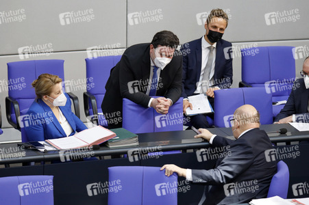 218. Sitzung des Deutschen Bundestages in Berlin