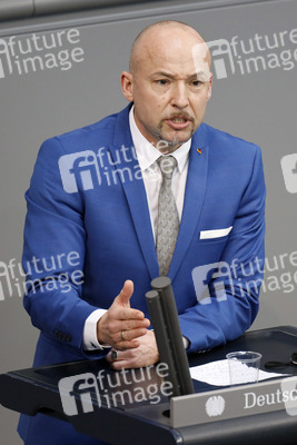 218. Sitzung des Deutschen Bundestages in Berlin