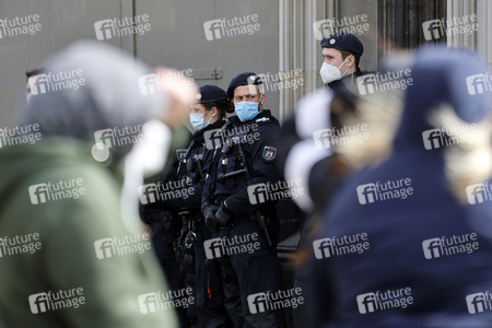 Demo gegen Corona-Maßnahmen in Köln