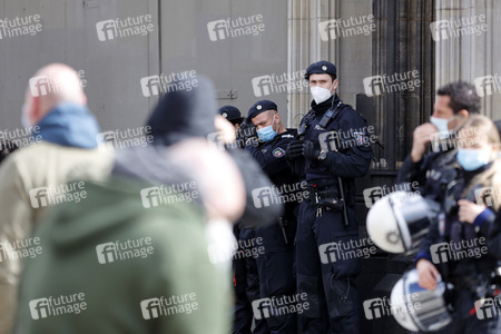 Demo gegen Corona-Maßnahmen in Köln