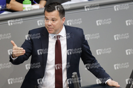 219. Sitzung des Deutschen Bundestages in Berlin