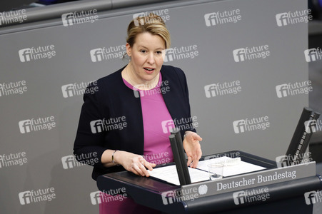 219. Sitzung des Deutschen Bundestages in Berlin