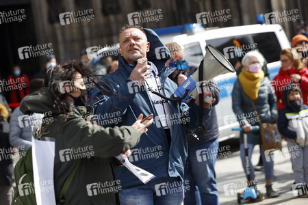 Demo gegen Corona-Maßnahmen in Köln