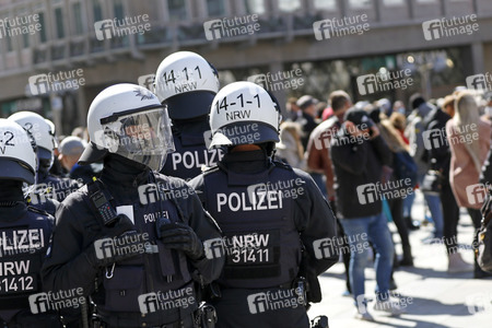 Demo gegen Corona-Maßnahmen in Köln