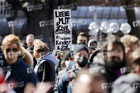Demo gegen Corona-Maßnahmen in Köln