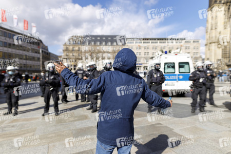 Demo gegen Corona-Maßnahmen in Köln