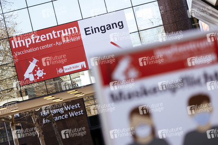 Symbolfoto Impfzentrum Köln
