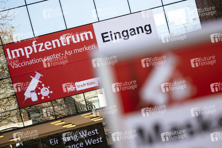 Symbolfoto Impfzentrum Köln