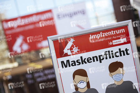 Symbolfoto Impfzentrum Köln