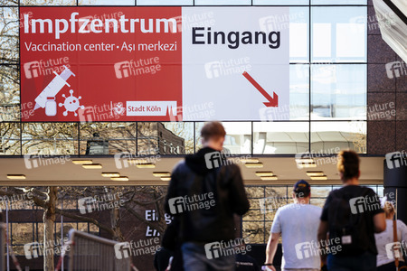 Symbolfoto Impfzentrum Köln