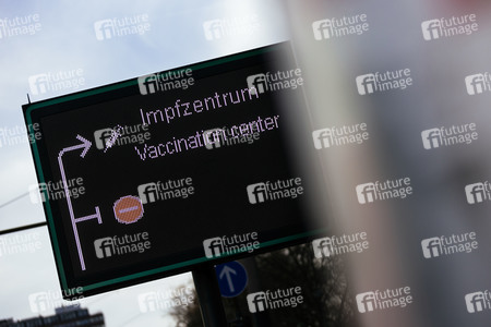 Symbolfoto Impfzentrum Köln