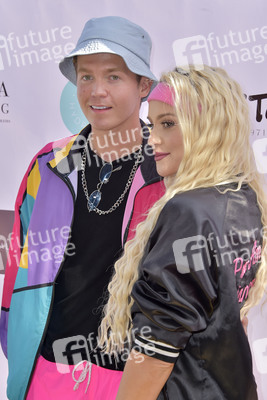 Cassie Scerbo's Spendenaktion in Malibu