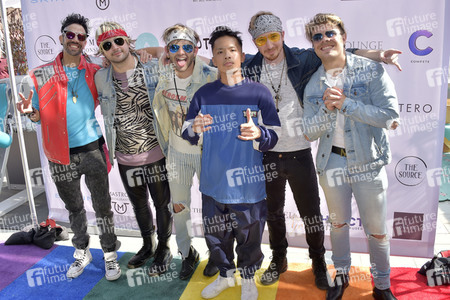 Cassie Scerbo's Spendenaktion in Malibu