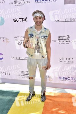 Cassie Scerbo's Spendenaktion in Malibu