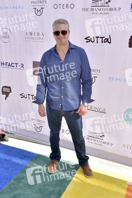 Cassie Scerbo's Spendenaktion in Malibu