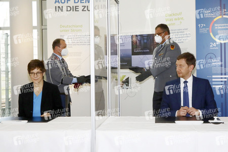 Pressetermin mit Annegret Kramp-Karrenbauer und Michael Kretschmer in Boxberg