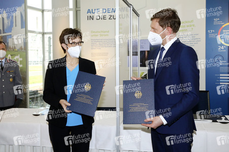 Pressetermin mit Annegret Kramp-Karrenbauer und Michael Kretschmer in Boxberg