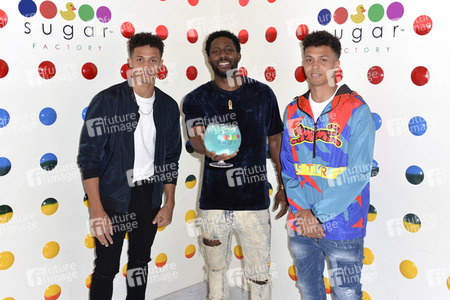 Konzert Pre-Dinner von JNA in Los Angeles