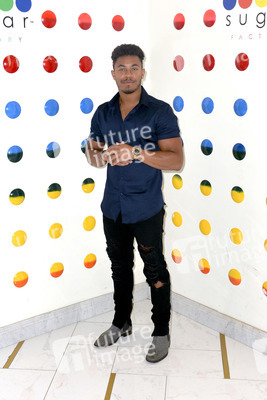 Konzert Pre-Dinner von JNA in Los Angeles