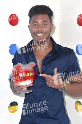 Konzert Pre-Dinner von JNA in Los Angeles