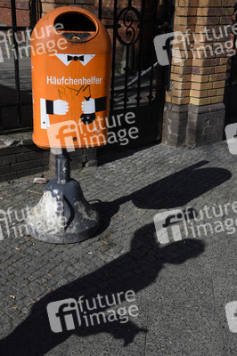 Symbolfoto Berliner Mülleimer