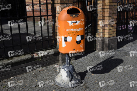 Symbolfoto Berliner Mülleimer