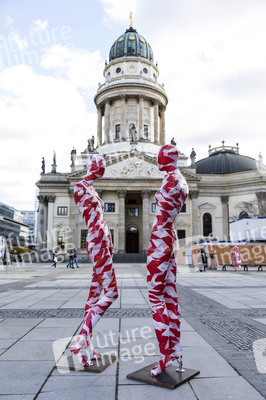 Mahnmal zur Coronakrise von Dennis Josef Meseg in Berlin
