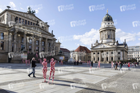 Mahnmal zur Coronakrise von Dennis Josef Meseg in Berlin