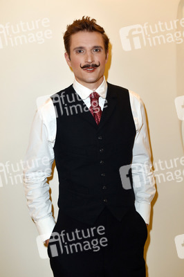 Fototermin mit dem Ensemble von 'Vorhang auf für Cyrano' in Berlin