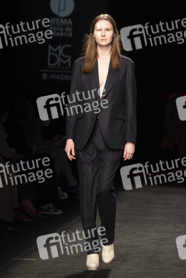 Otrura Fashion Show auf der 73. Mercedes-Benz Fashion Week Madrid