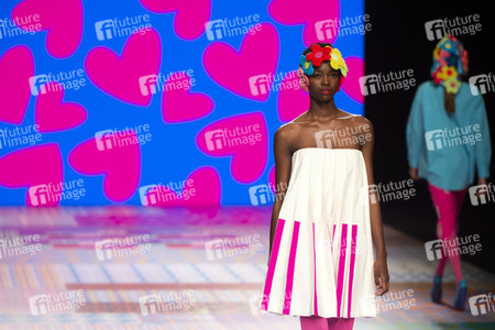Agatha Ruiz de la Prada Fashion Show auf der 73. Mercedes-Benz Fashion Week Madrid