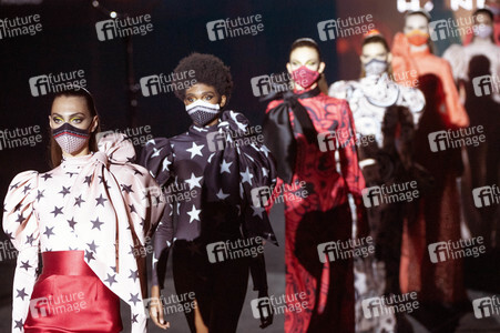 Hannibal Laguna Fashion Show auf der 73. Mercedes-Benz Fashion Week Madrid