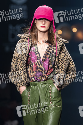 Maite by Lola Casademunt Fashion Show auf der 73. Mercedes-Benz Fashion Week Madrid