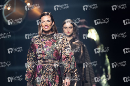 Maite by Lola Casademunt Fashion Show auf der 73. Mercedes-Benz Fashion Week Madrid