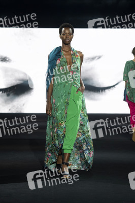 Ulises Mérida Fashion Show auf der 73. Mercedes-Benz Fashion Week Madrid