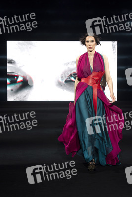 Ulises Mérida Fashion Show auf der 73. Mercedes-Benz Fashion Week Madrid