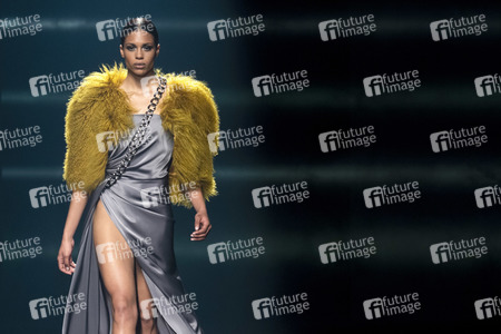 Isabel Sanchis Fashion Show auf der 73. Mercedes-Benz Fashion Week Madrid