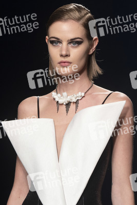 Isabel Sanchis Fashion Show auf der 73. Mercedes-Benz Fashion Week Madrid