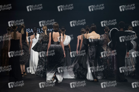 Isabel Sanchis Fashion Show auf der 73. Mercedes-Benz Fashion Week Madrid