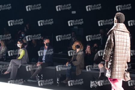 Angel Schlesser Fashion Show auf der 73. Mercedes-Benz Fashion Week Madrid