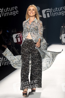 Angel Schlesser Fashion Show auf der 73. Mercedes-Benz Fashion Week Madrid