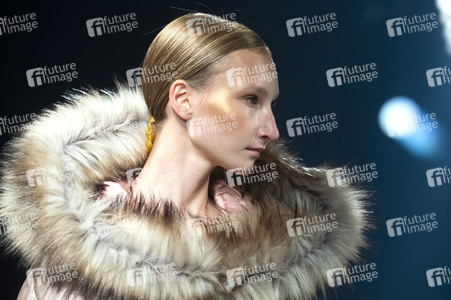 Angel Schlesser Fashion Show auf der 73. Mercedes-Benz Fashion Week Madrid
