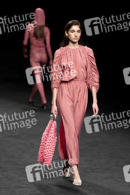 Georgiela Studio Fashion Show auf der EGO Mercedes-Benz Fashion Week Madrid